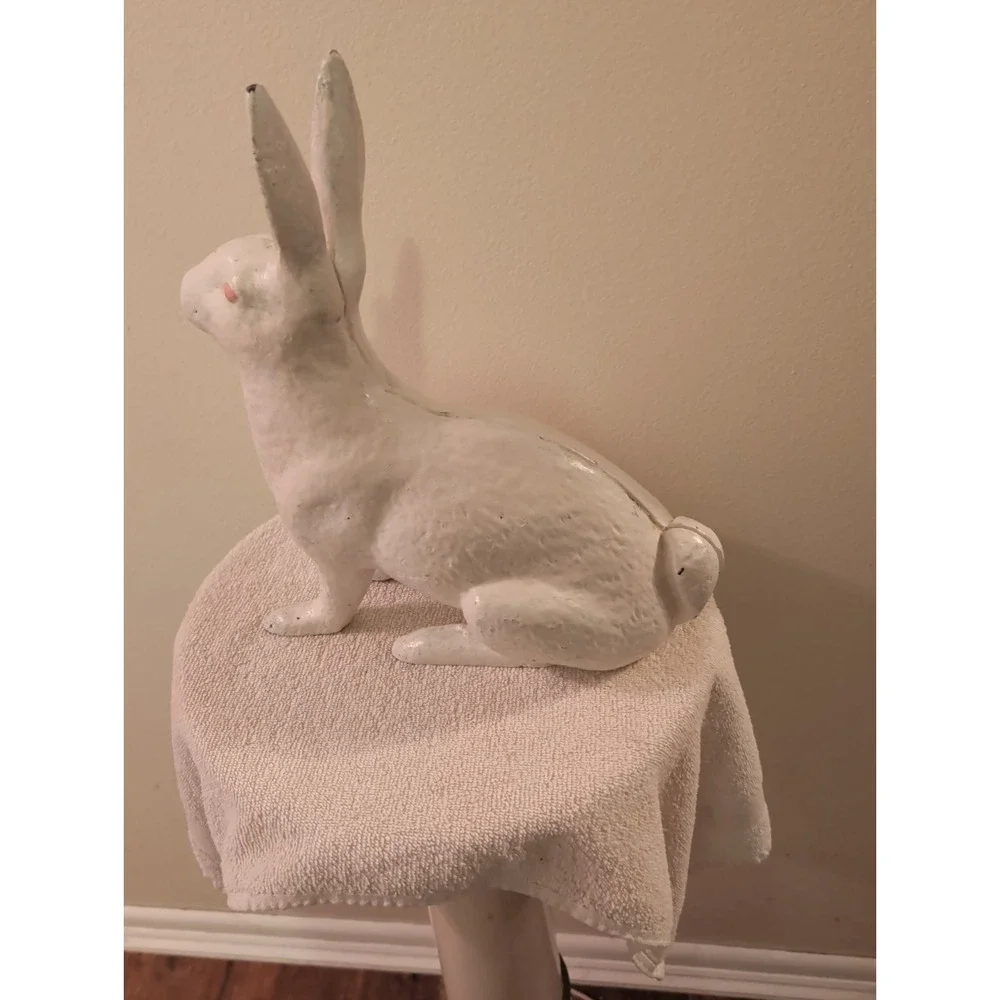 antique cast iron garden bunny  Hubley  Kramer Rabbit White Paint Doorstop.13LBS